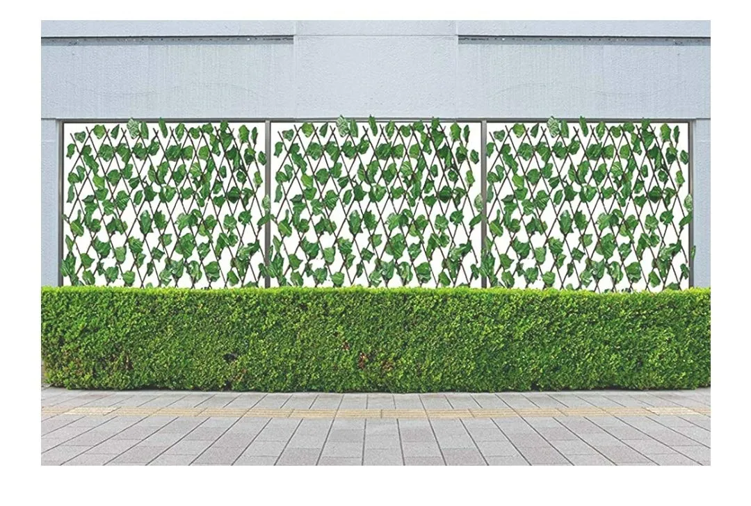 Expandable Grass Fence Artificial Hedge Green Leaves Trellis for Wall Decor & Garden Decoration (45cm *13.5 cm) - Medium Size