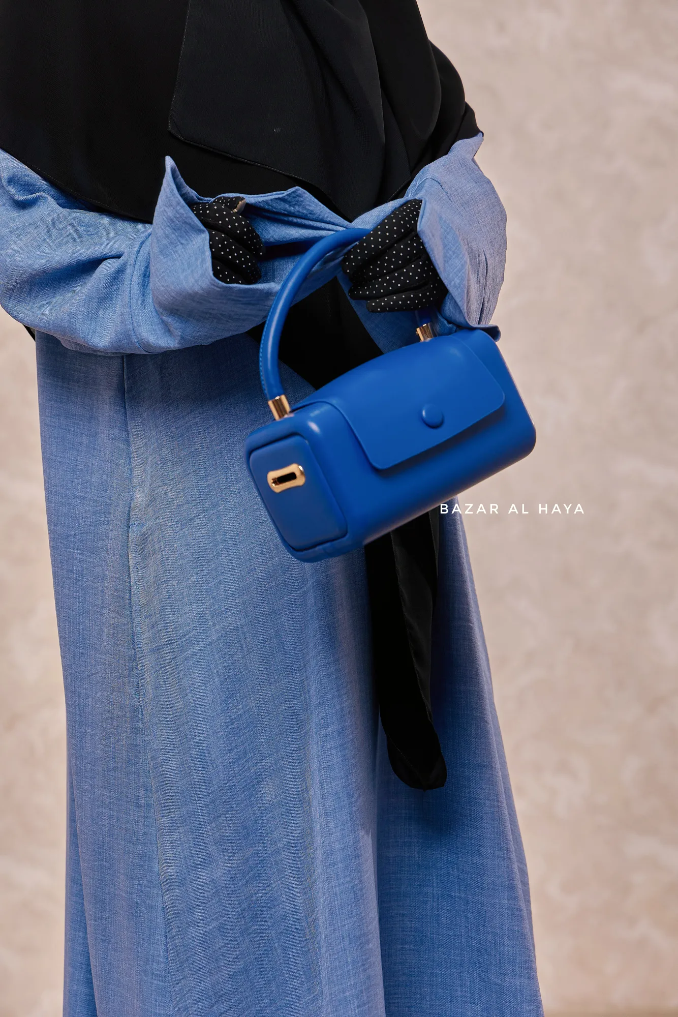 Rectangular Prism Crossbody Hand Bag In Royal Blue