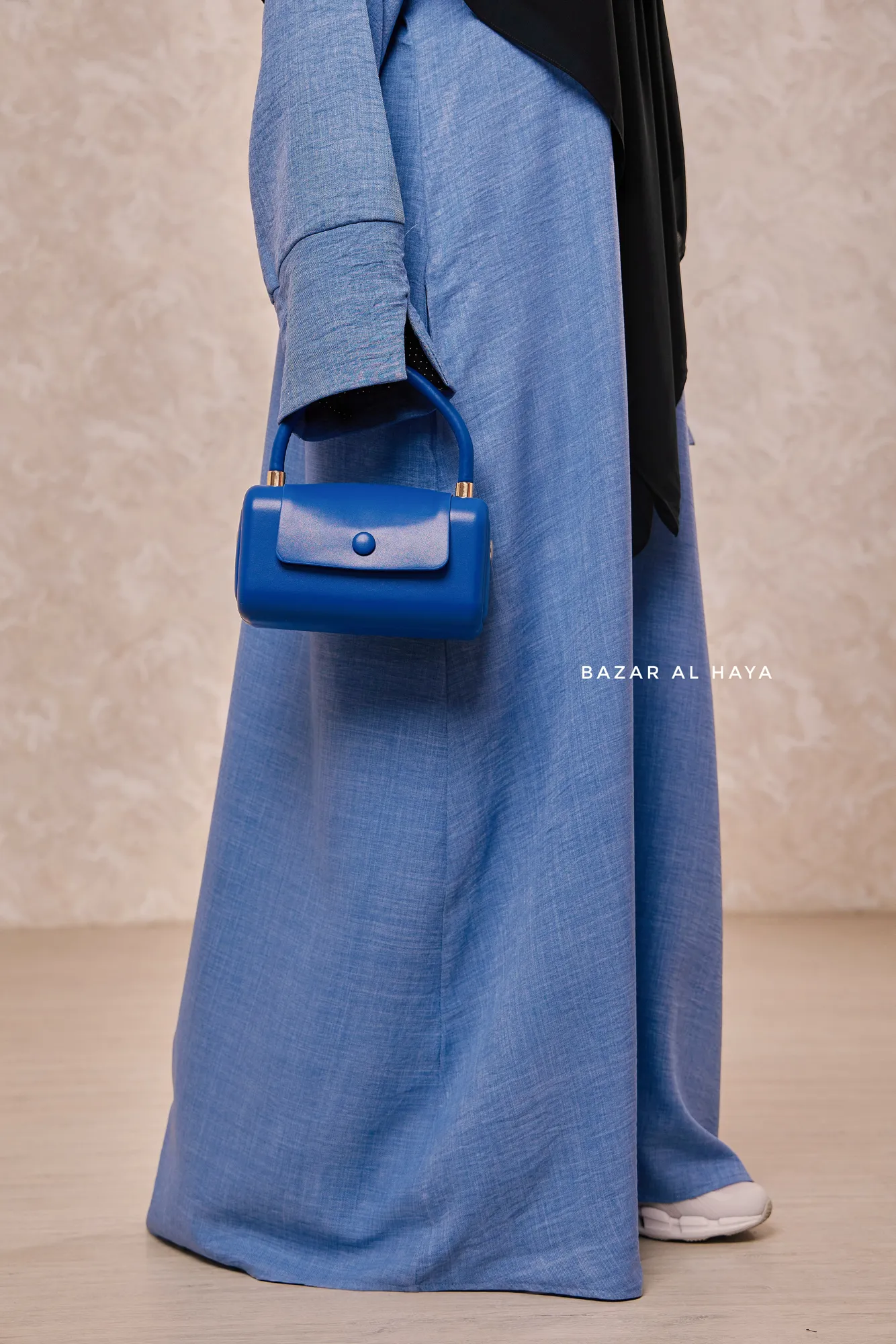 Rectangular Prism Crossbody Hand Bag In Royal Blue